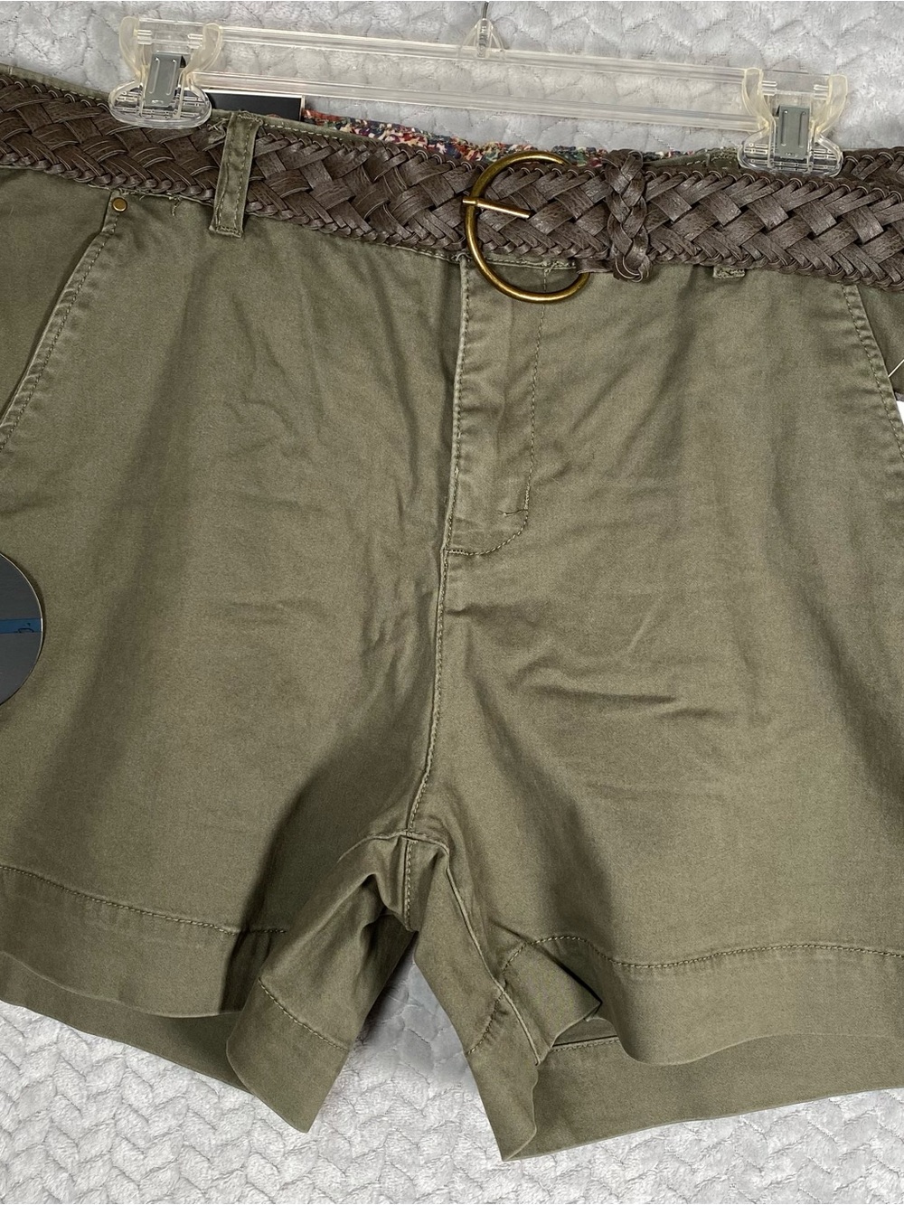 NWT One 5 One Women’s Mid-Rise Olive Chino Shorts with Braided Belt Size 14